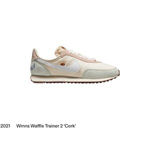 Nike Waffle Trainer 2021 Cork with bee